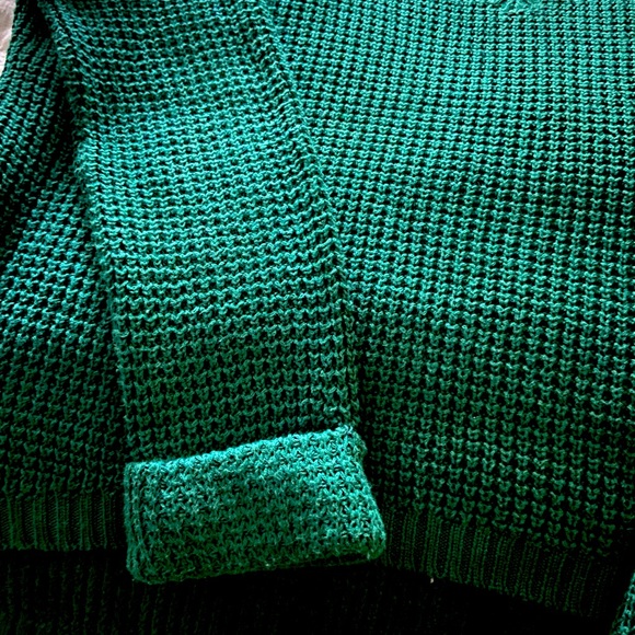 MINKPINK  Revolve Forest green XS hi-low sweater. GUC - Picture 3 of 4